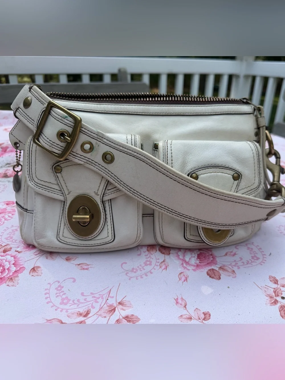 Cream coach legacy Turn-lock shoulder bag